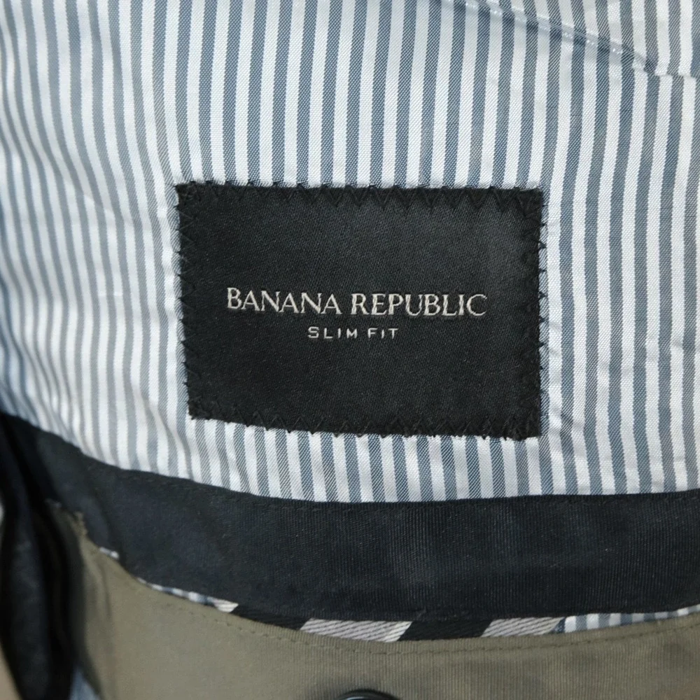 Banana Republic 42R Slim Sport Coat Marzatto Wool Gray Plaid Two Button Vented